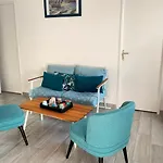 Le Mazet Sooksabai, Confort, Charme Et Decouverte En Petite Camargue Semesterbostad Saint-Laurent-dʼAigouze