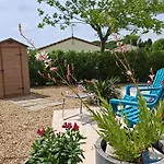 Le Mazet Sooksabai, Confort, Charme Et Decouverte En Petite Camargue * Saint-Laurent-dʼAigouze
