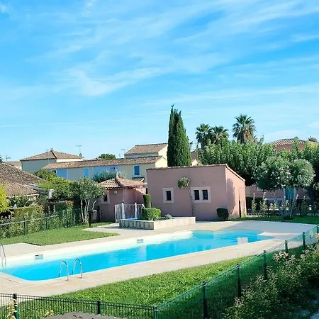 Сasa de vacaciones Le Mazet Sooksabai, Confort, Charme Et Découverte En Petite Camargue Saint-Laurent-dʼAigouze