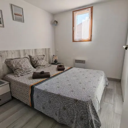 Le Mazet Sooksabai, Confort, Charme Et Decouverte En Petite Camargue Saint-Laurent-dʼAigouze