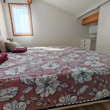Le Mazet Sooksabai, Confort, Charme Et Decouverte En Petite Camargue Ferienhaus Saint-Laurent-dʼAigouze