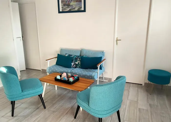 Le Mazet Sooksabai, Confort, Charme Et Decouverte En Petite Camargue Ferienhaus Saint-Laurent-dʼAigouze
