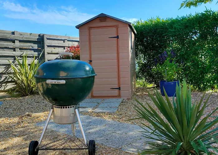 Vakantiehuis Le Mazet Sooksabai, Confort, Charme Et Decouverte En Petite Camargue Saint-Laurent-dʼAigouze