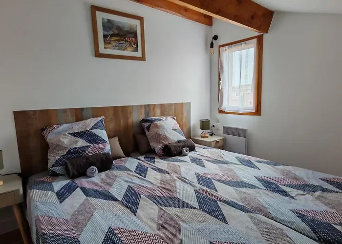 Vakantiehuis Le Mazet Sooksabai, Confort, Charme Et Decouverte En Petite Camargue Saint-Laurent-dʼAigouze